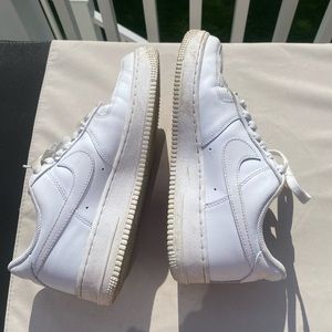Size 9 Nike Air Force 1